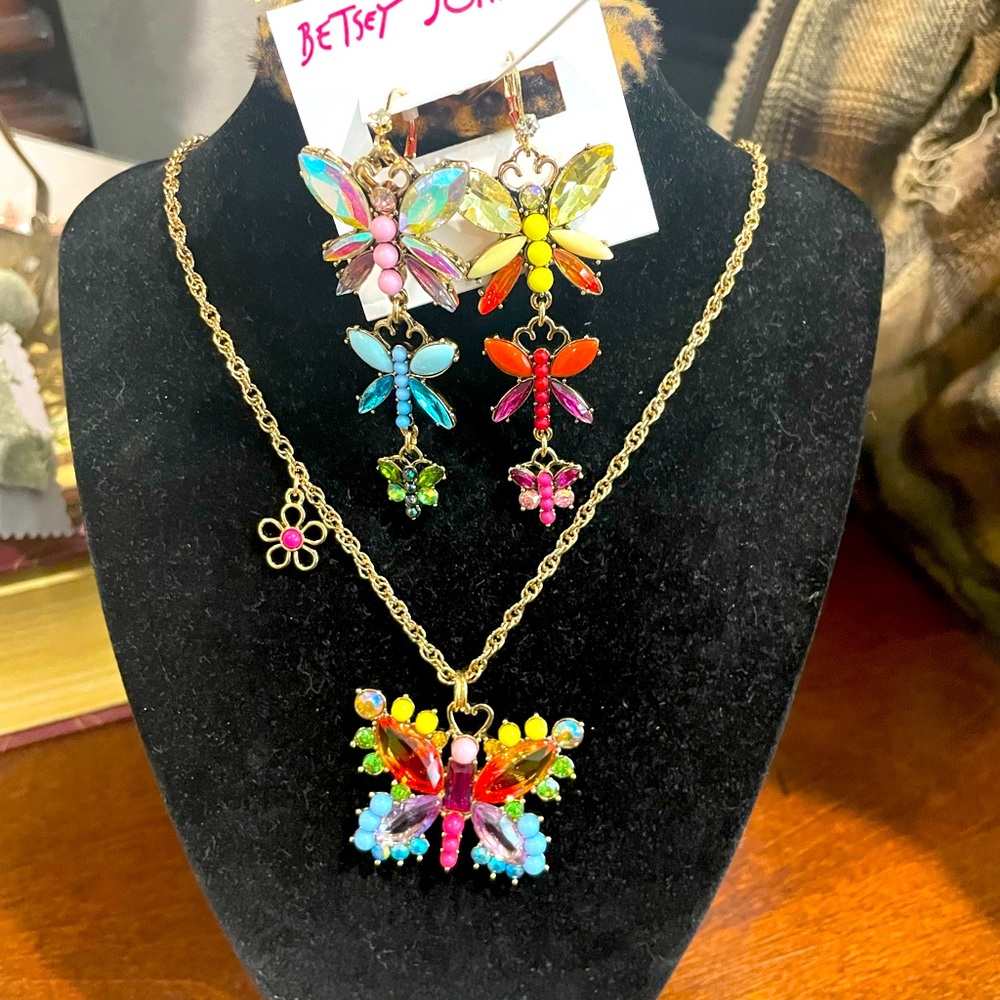 Necklace set